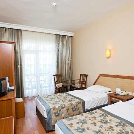 Hotel Titan Garden Ultra All Inclusive Konaklı Екстериор снимка