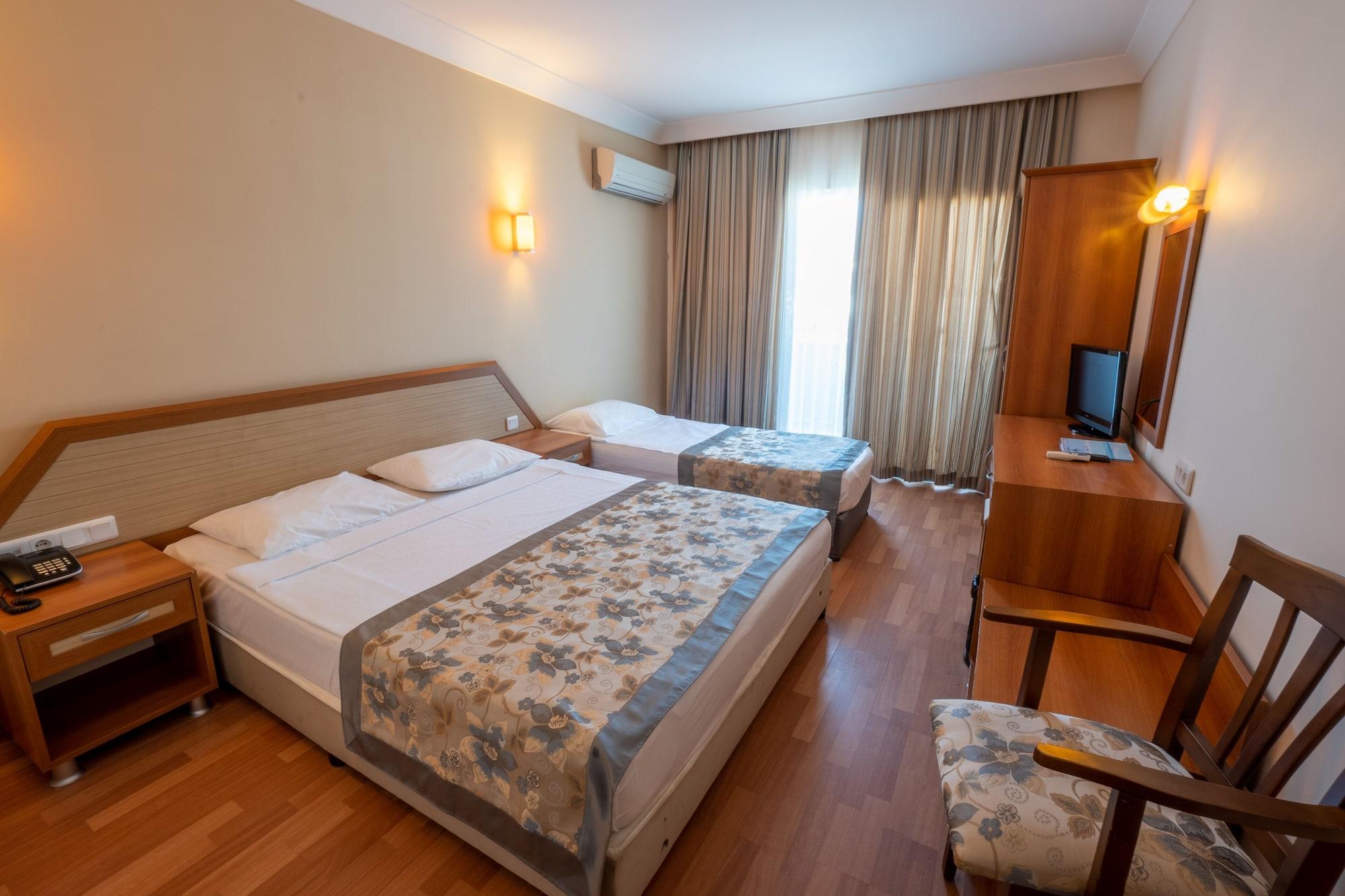 Hotel Titan Garden Ultra All Inclusive Konaklı Екстериор снимка