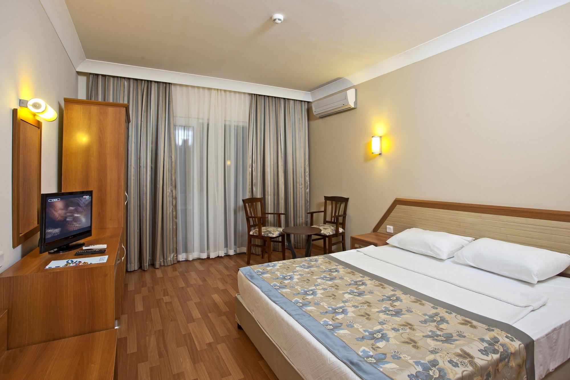 Hotel Titan Garden Ultra All Inclusive Konaklı Екстериор снимка