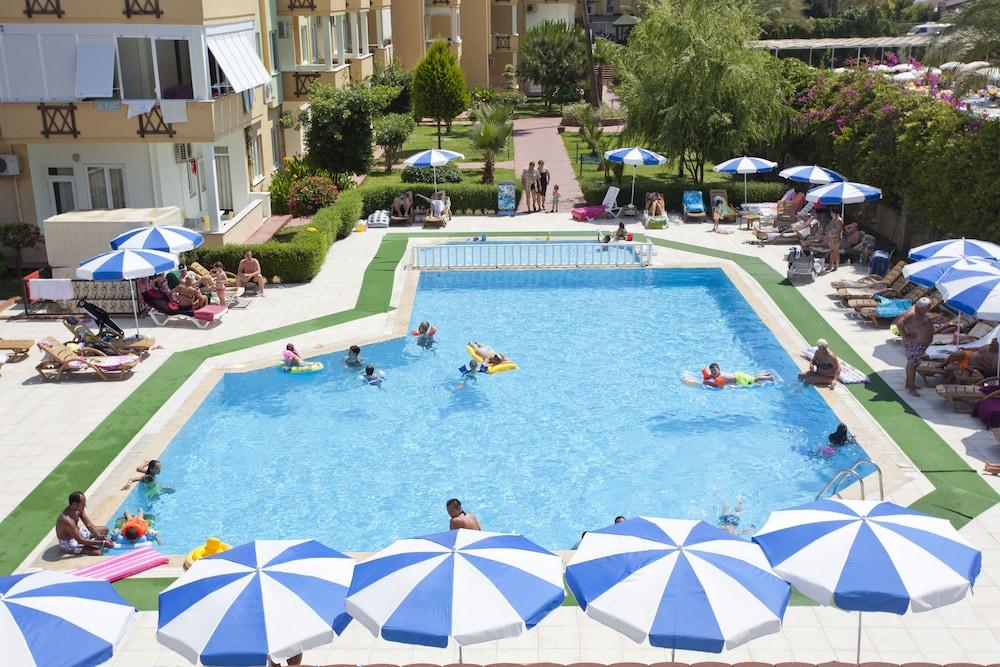 Hotel Titan Garden Ultra All Inclusive Konaklı Екстериор снимка
